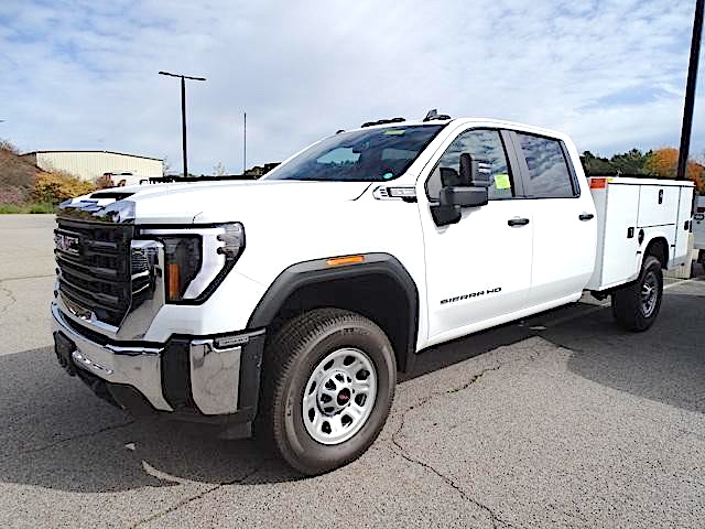 2024 GMC K3500 CREW CAB UTILITY